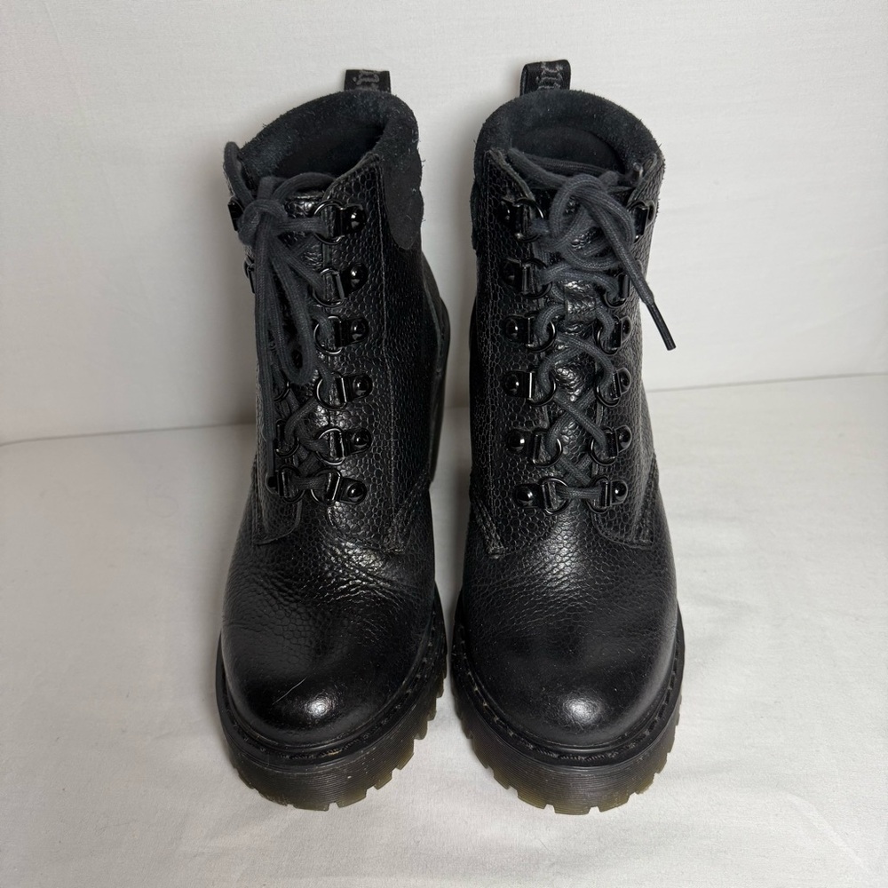 Dr Martens Women Persephone FL 6 Eye Blk Pebbled Leather Ankle Heeled Boots Sz 5 - Picture 2 of 14